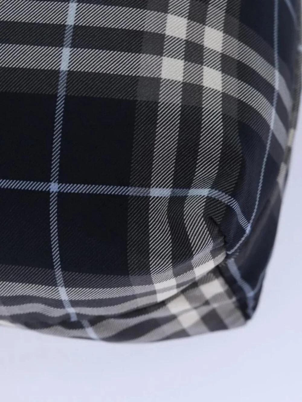 BURBERRY Nova Check Blue Label Drawstring Bag Pouch Nylon Navy Auth ti1925
